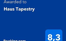 Haus Tapestry